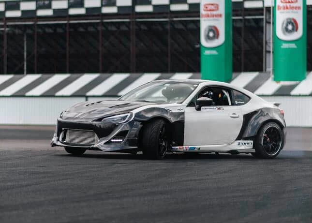 2013 Scion FR-S - Image 4 of 10