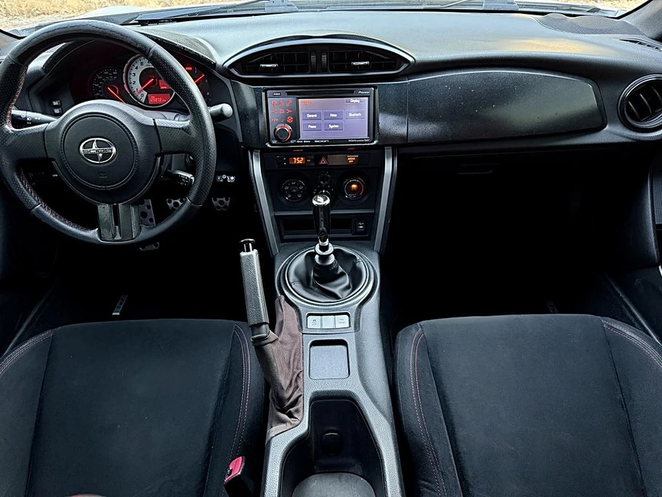 2013 Scion FR-S - Image 16 of 31