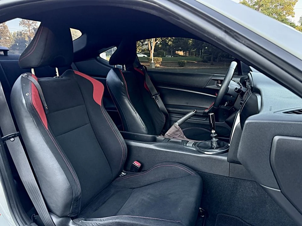 2013 Scion FR-S - Image 18 of 31