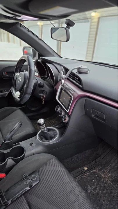 2013 Scion tC - Image 5 of 11