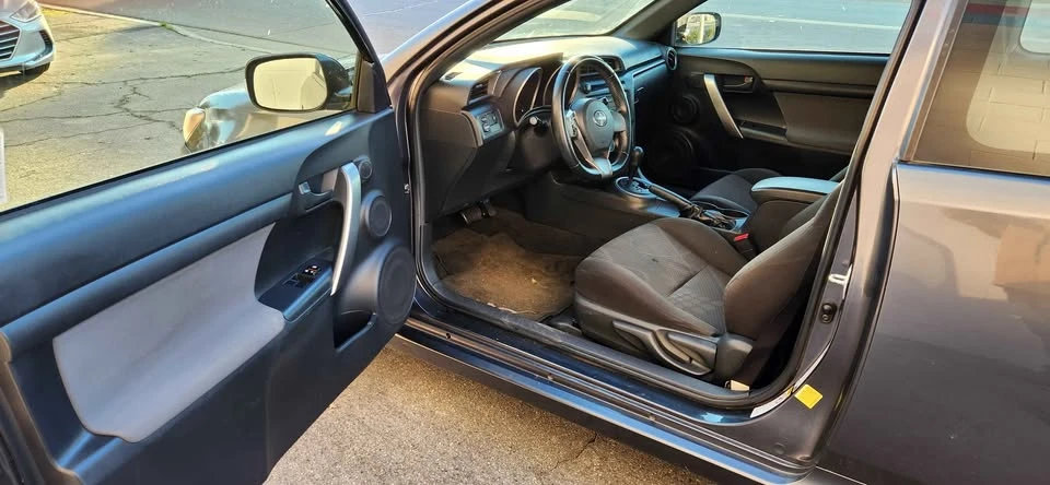 2013 Scion tC - Image 6 of 14