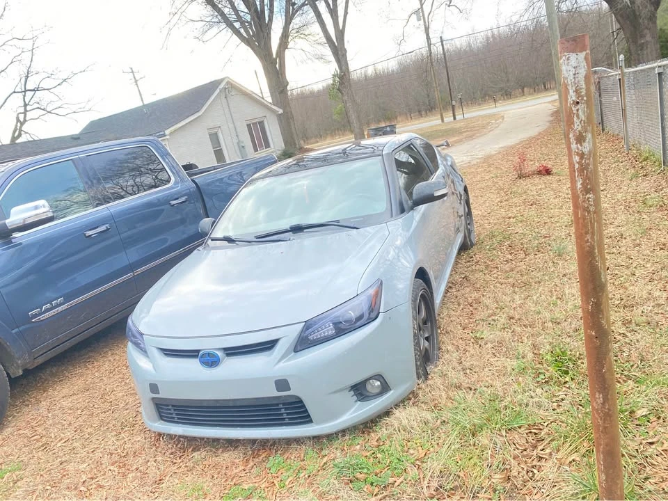 2013 Scion tC - Image 2 of 3