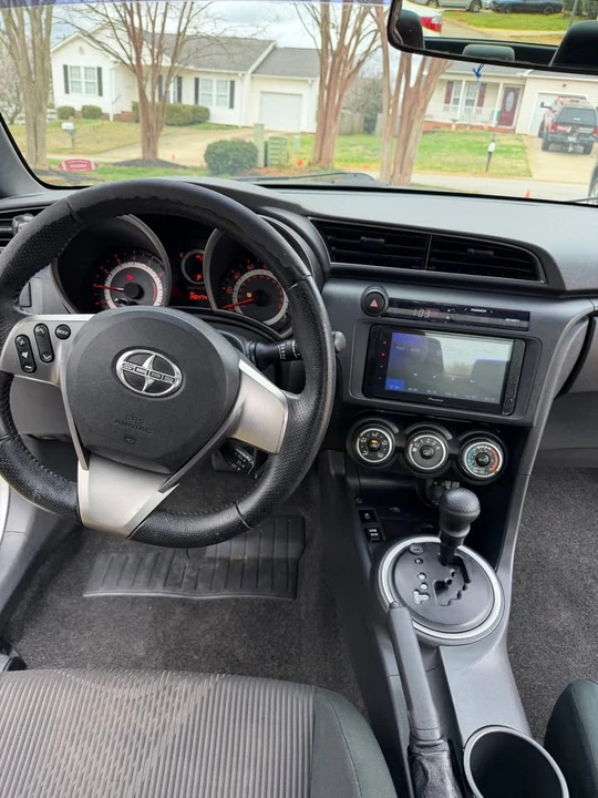 2013 Scion tC - Image 11 of 15