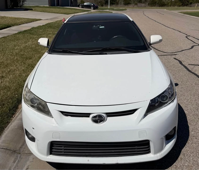 2013 Scion tC - Image 2 of 12