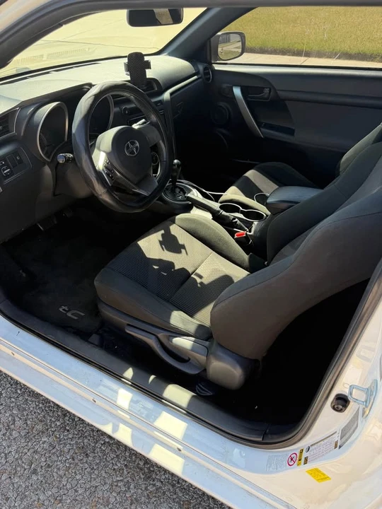 2013 Scion tC - Image 6 of 12