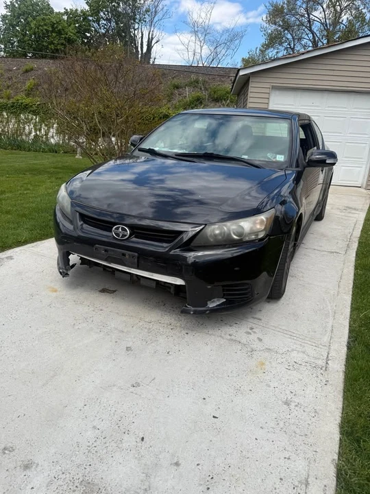 2013 Scion tC - Image 2 of 4