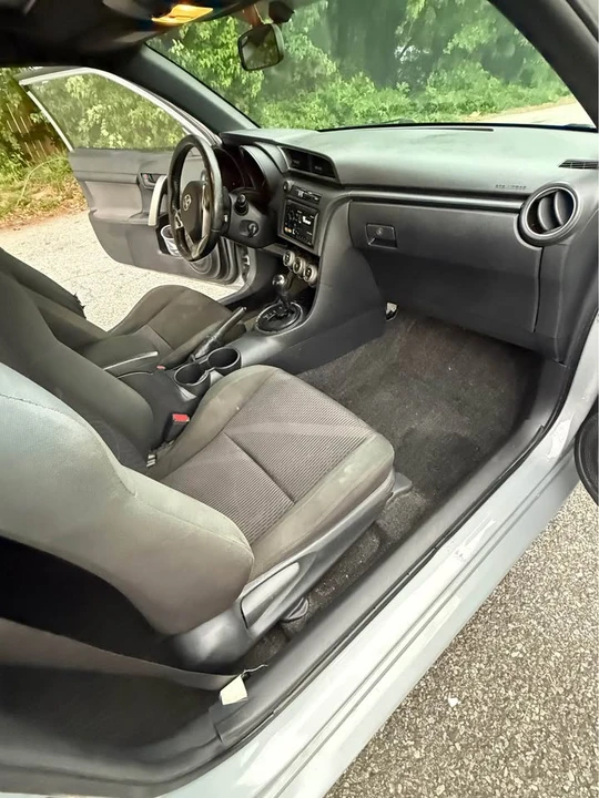 2013 Scion tC - Image 9 of 12