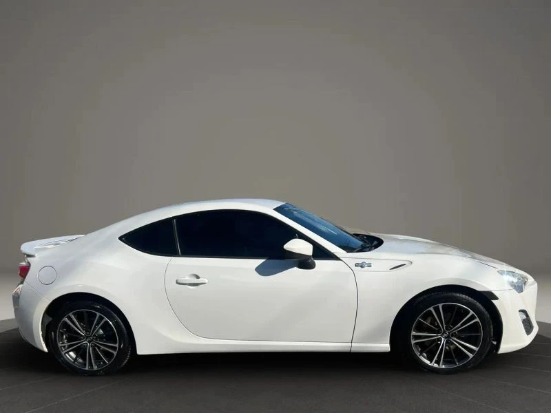 2013 Scion FR-S - Image 4 of 12