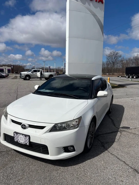 2013 Scion tC - Image 2 of 6