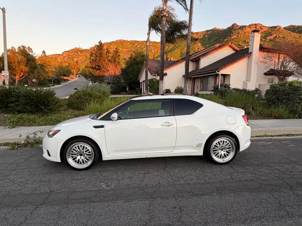 2013 Scion tC - Image 2 of 12