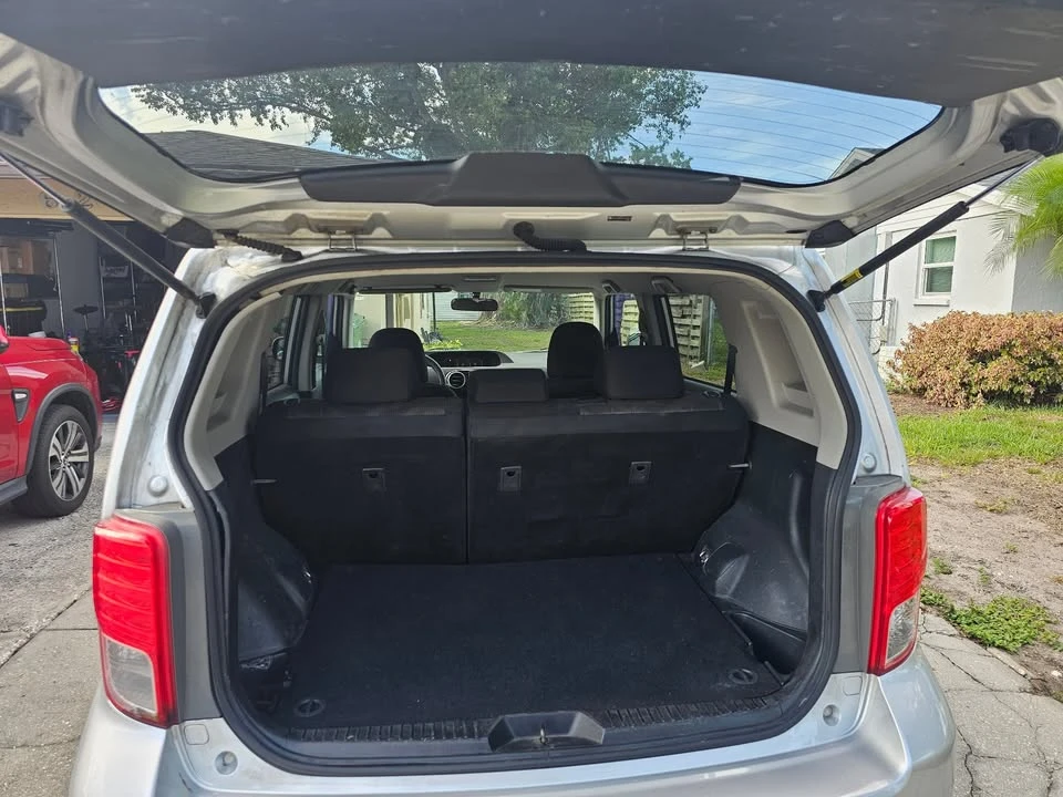2013 Scion xB - Image 10 of 21