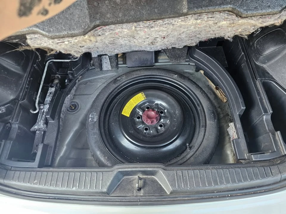2013 Scion xB - Image 14 of 21