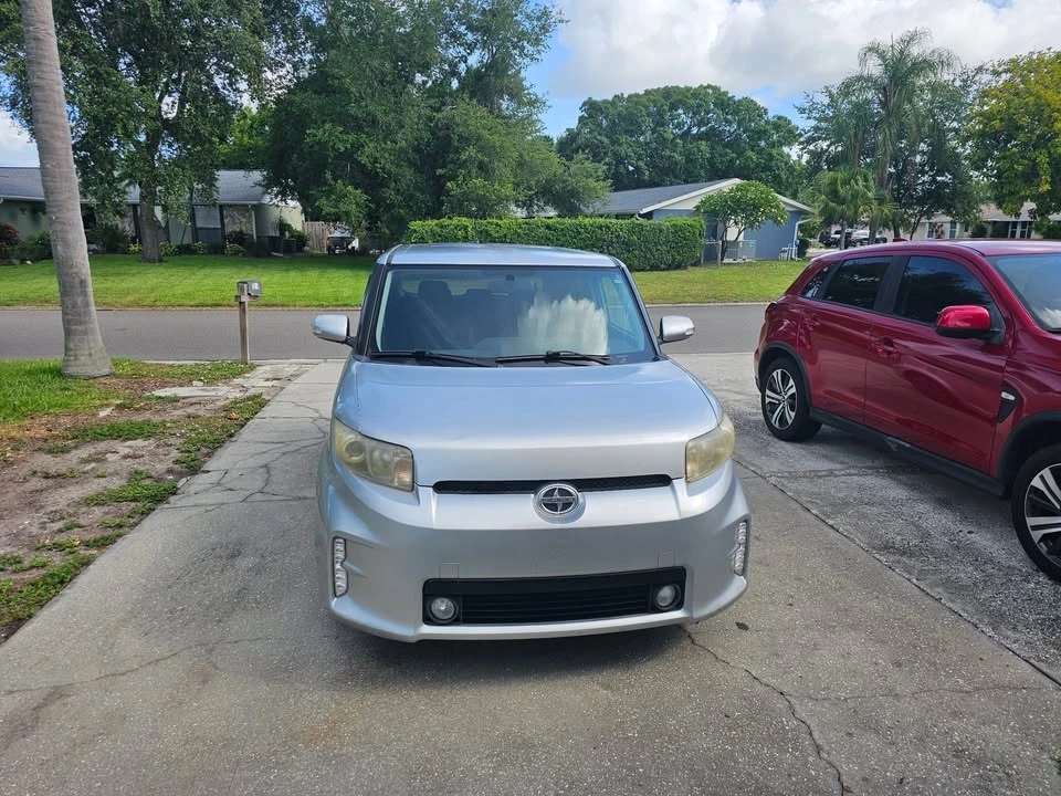 2013 Scion xB - Image 2 of 21