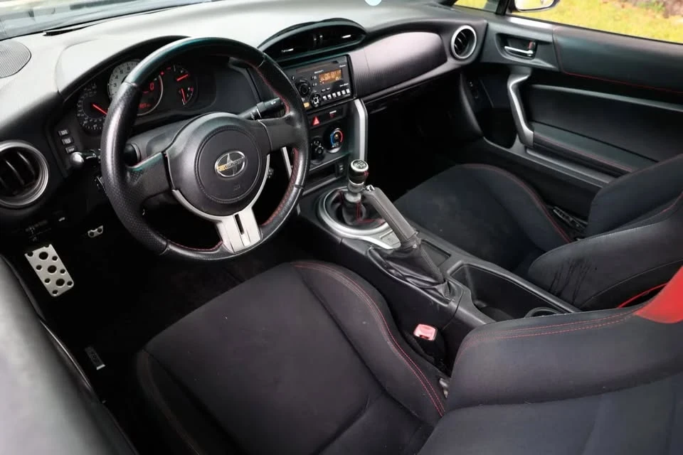 2013 Scion FR-S - Image 9 of 15