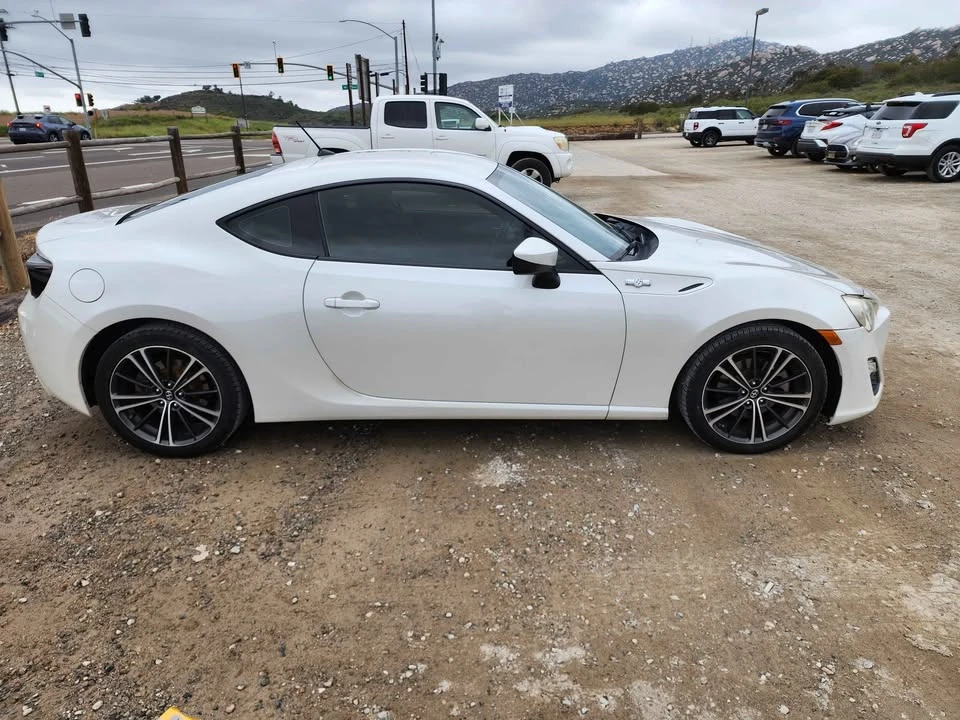2013 Scion FR-S - Image 7 of 18