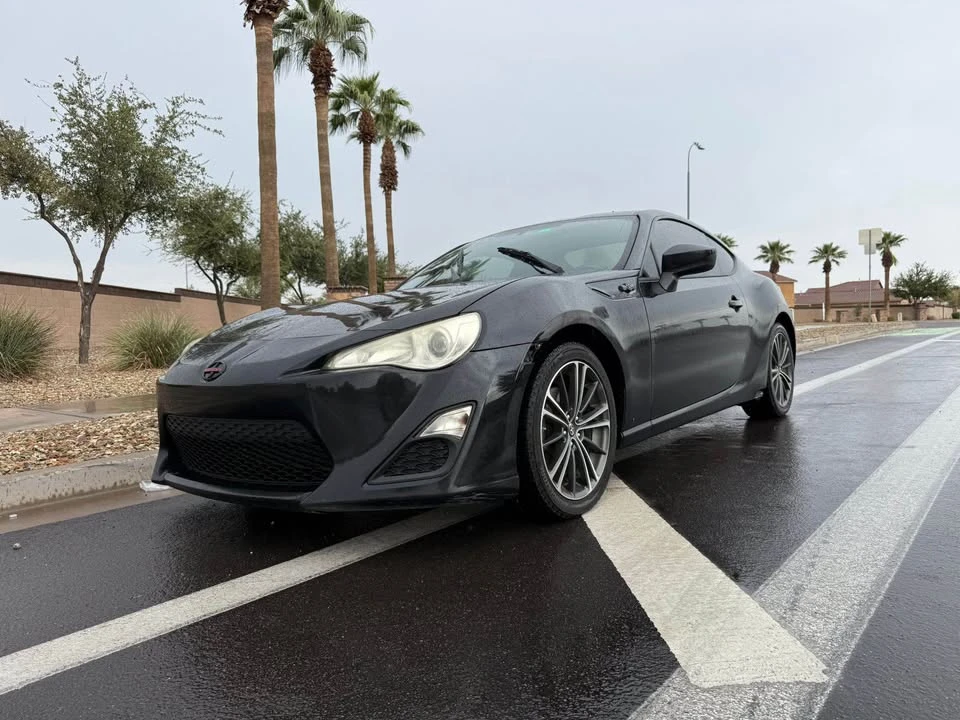 2013 Scion FR-S - Image 2 of 11