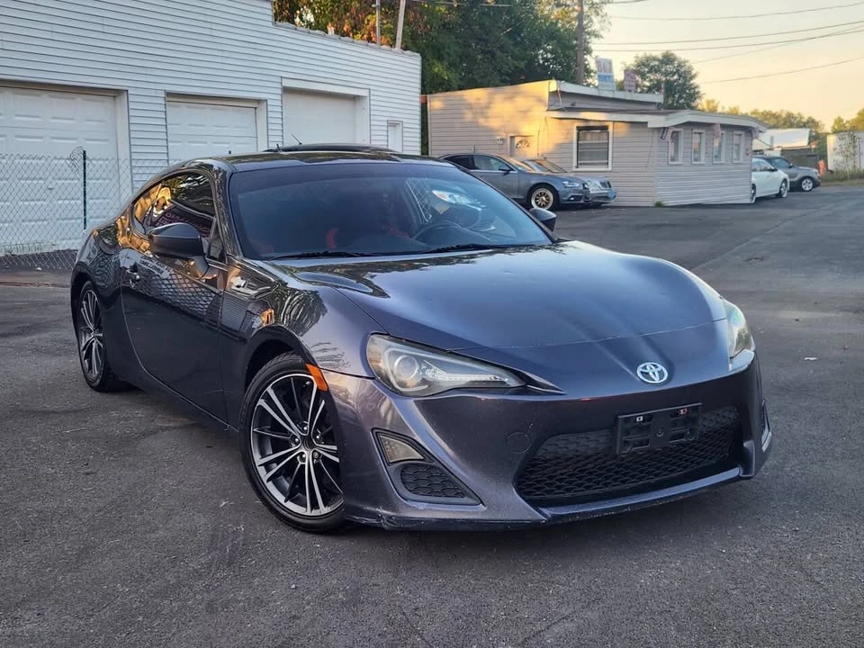 2013 Scion FR-S - Image 2 of 11