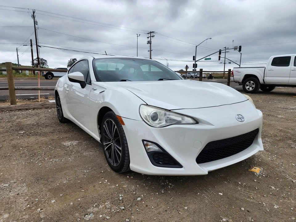 2013 Scion FR-S - Image 2 of 18