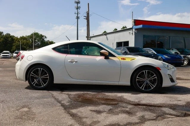 2013 Scion FR-S - Image 9 of 14