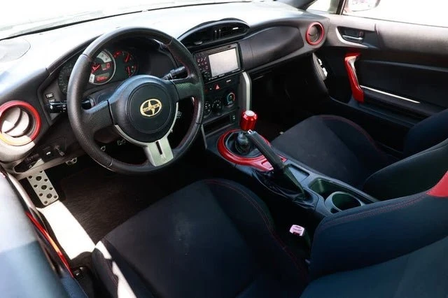 2013 Scion FR-S - Image 2 of 14