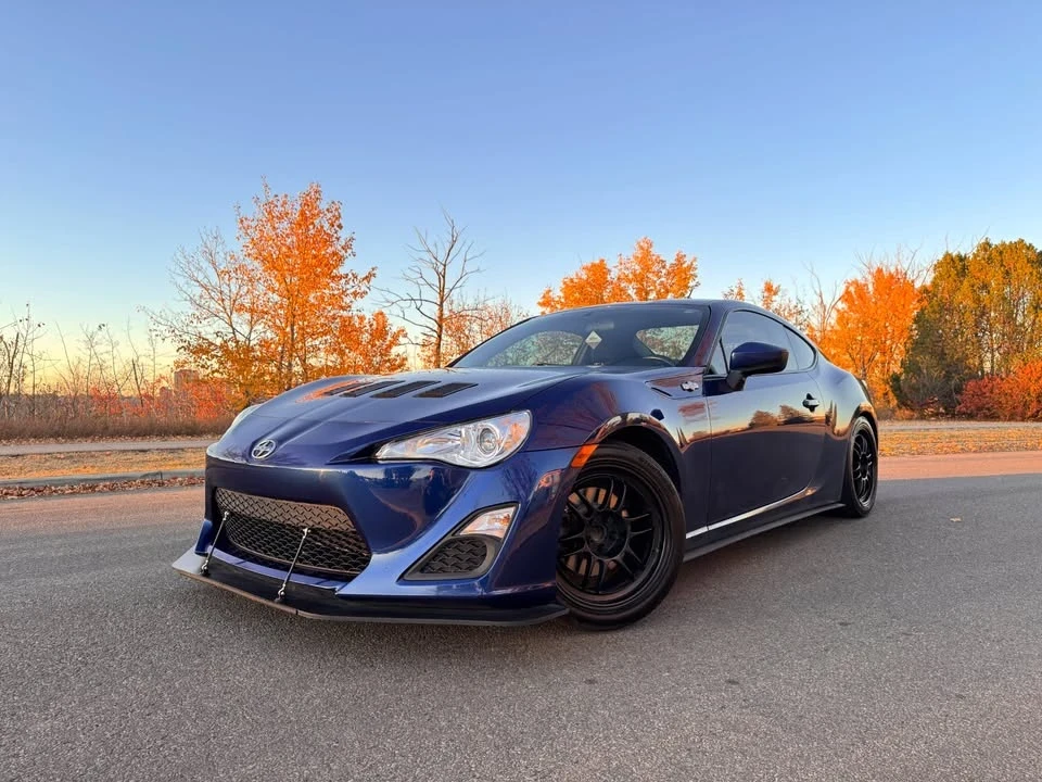 2013 Scion FR-S - Image 2 of 10