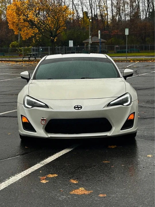 2013 Scion FR-S - Image 2 of 17
