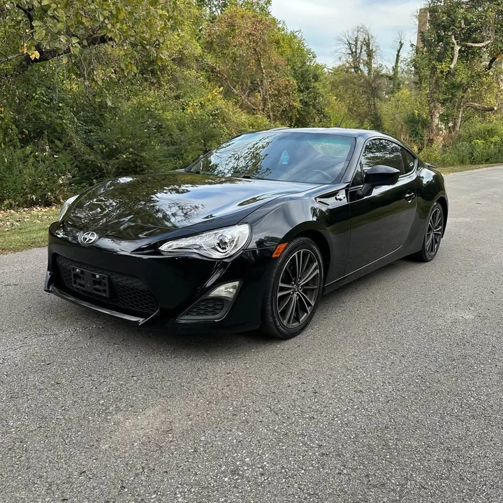 2013 Scion FR-S - Image 2 of 16