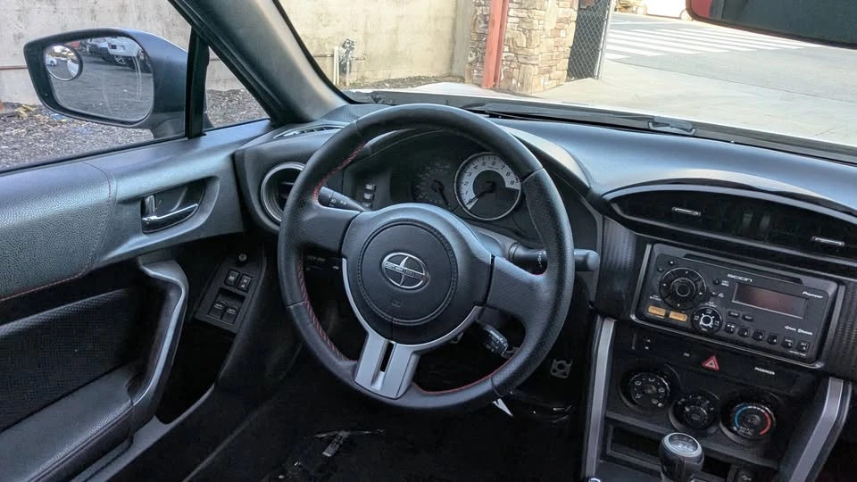 2013 Scion FR-S - Image 14 of 20