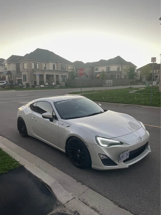 2013 Scion FR-S - Image 2 of 8