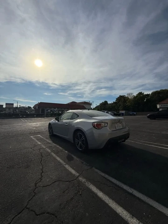 2013 Scion FR-S - Image 3 of 18
