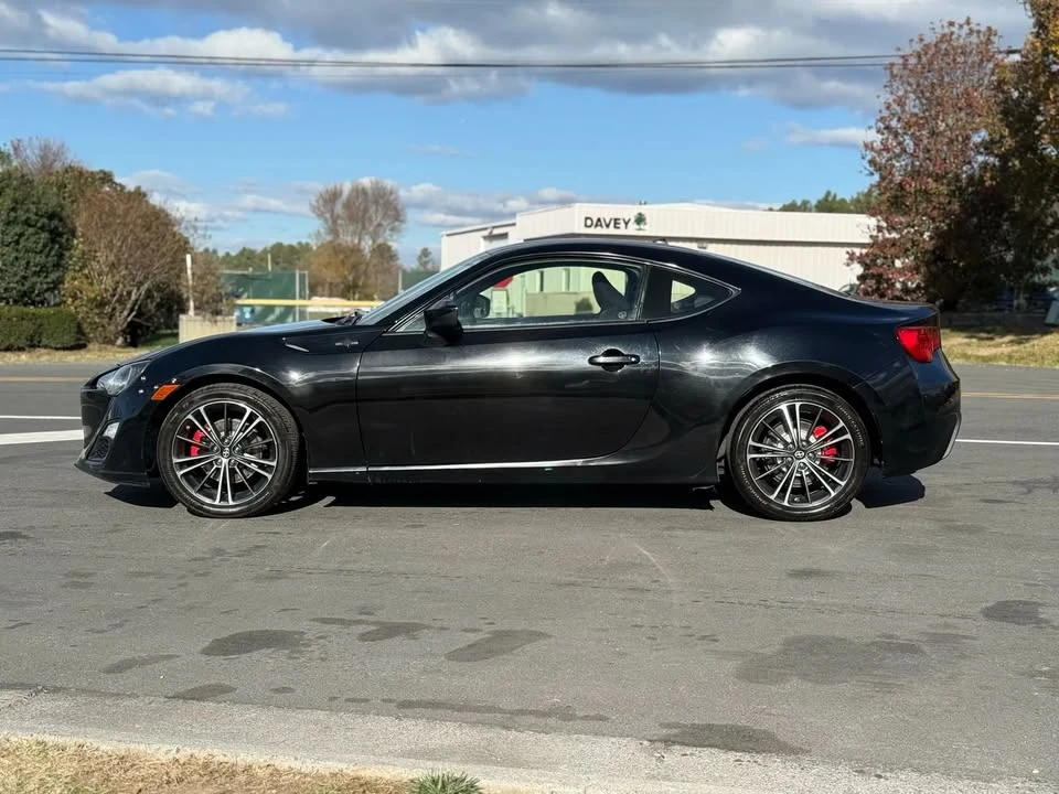 2013 Scion FR-S - Image 9 of 19