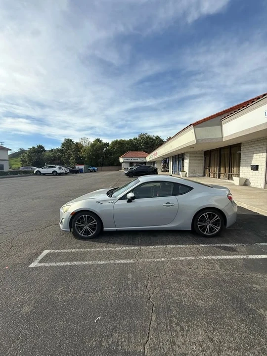 2013 Scion FR-S - Image 2 of 18