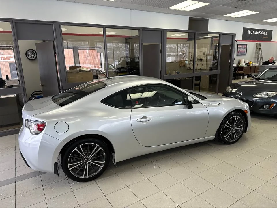 2013 Scion FR-S - Image 2 of 15