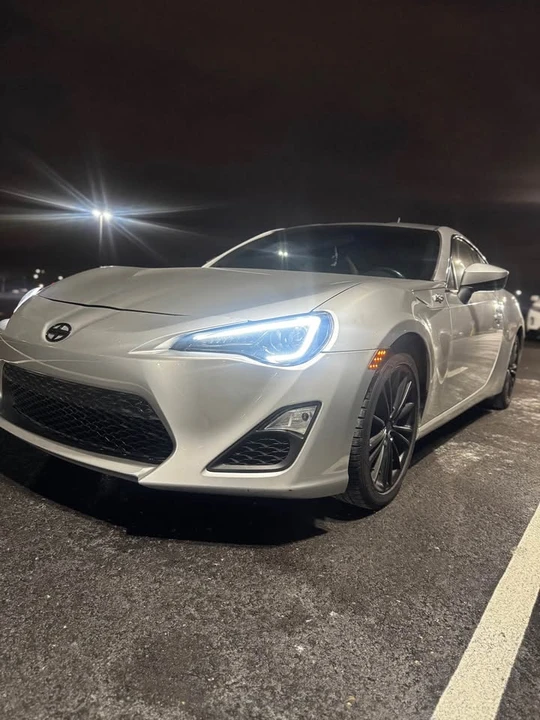 2013 Scion FR-S - Image 2 of 5