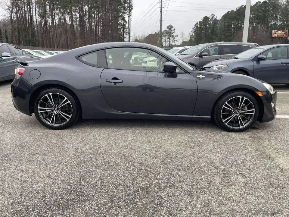 2013 Scion FR-S - Image 8 of 18