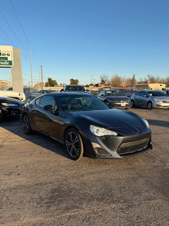2013 Scion FR-S - Image 2 of 9