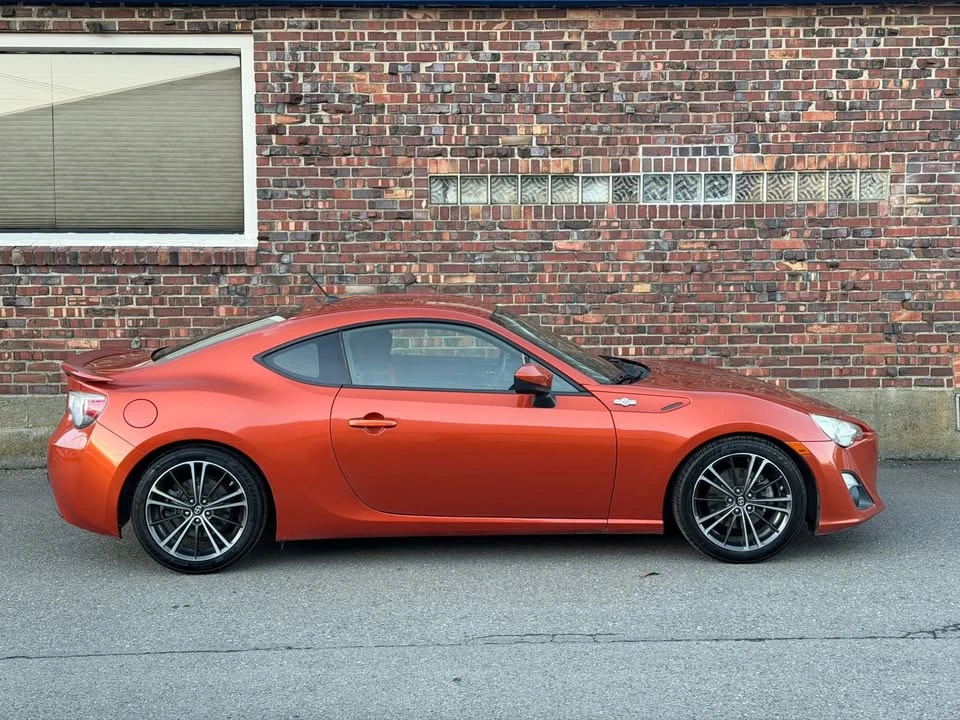 2013 Scion FR-S - Image 5 of 17