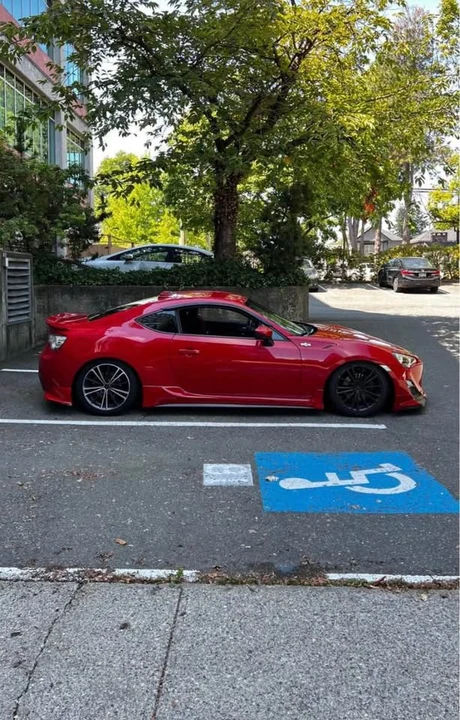 2013 Scion FR-S - Image 2 of 8