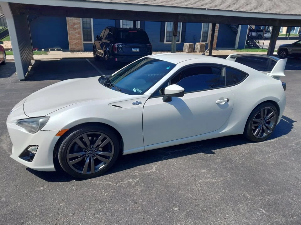 2013 Scion FR-S - Image 2 of 13