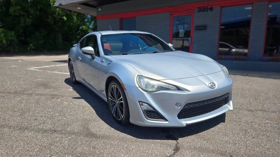 2013 Scion FR-S - Image 9 of 17