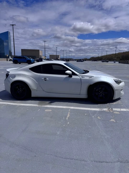 2013 Scion FR-S - Image 4 of 8