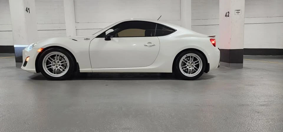 2013 Scion FR-S - Image 6 of 8