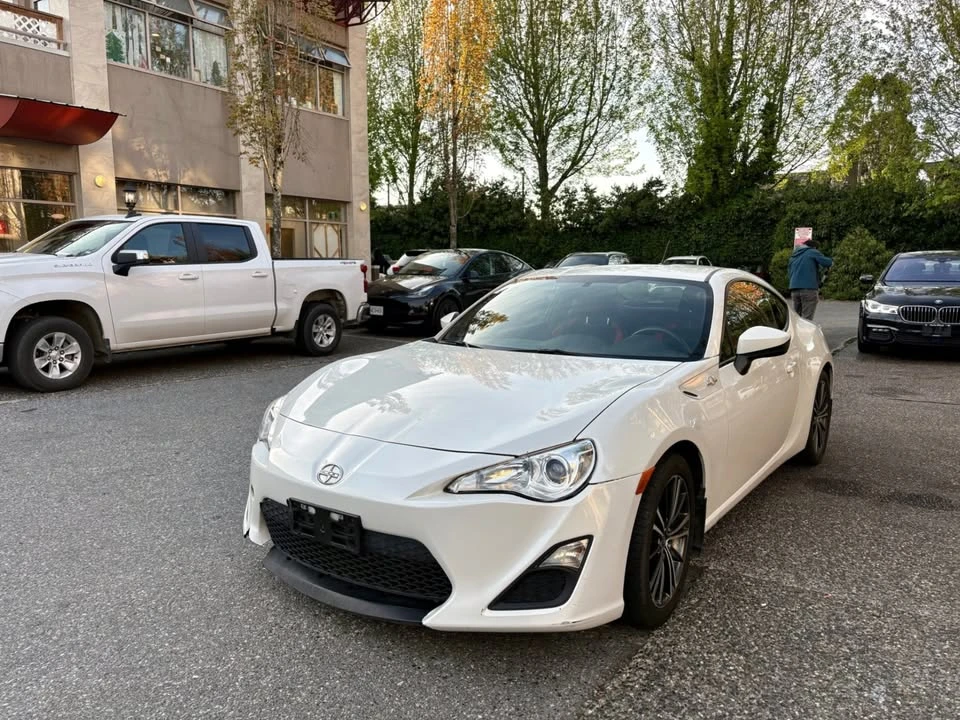 2013 Scion FR-S - Image 2 of 11