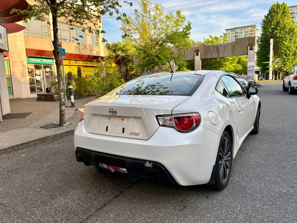 2013 Scion FR-S - Image 4 of 11