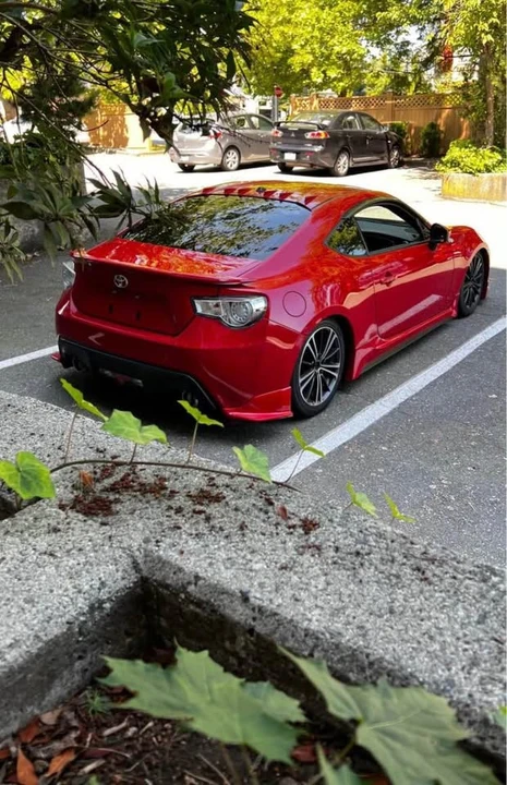 2013 Scion FR-S - Image 6 of 8