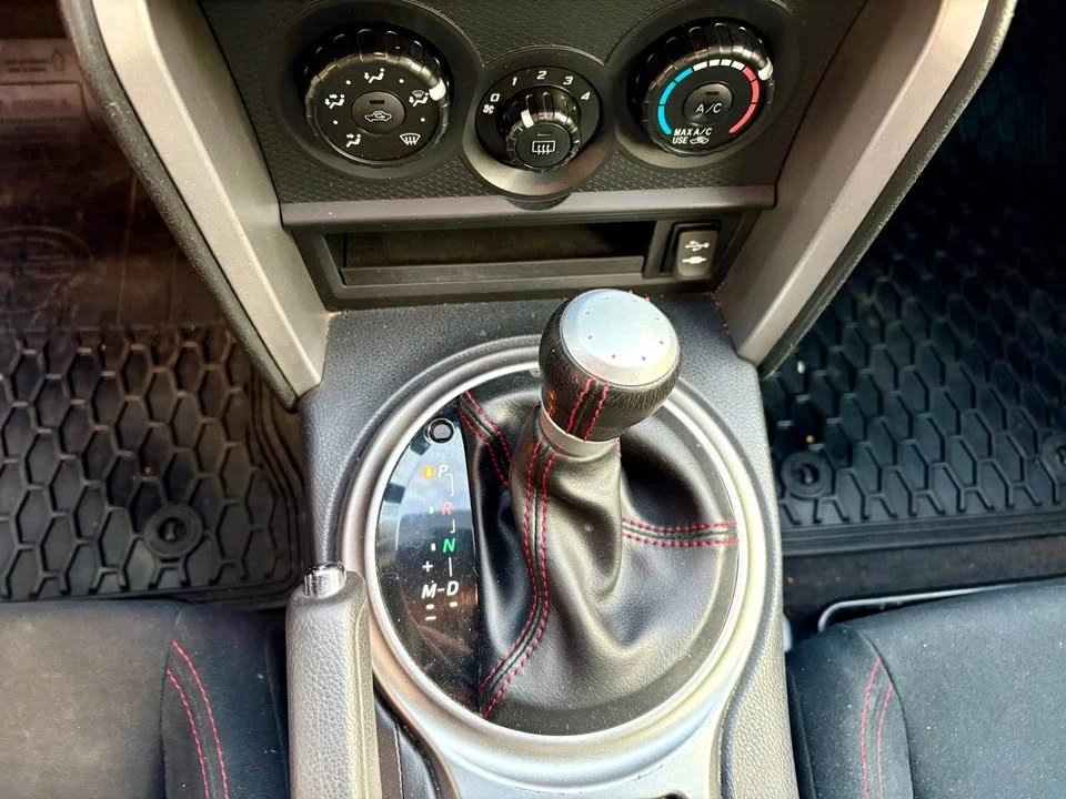 2013 Scion FR-S - Image 11 of 12