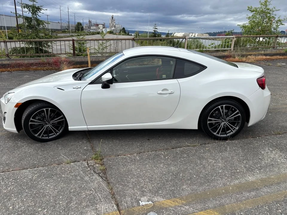 2013 Scion FR-S - Image 2 of 10