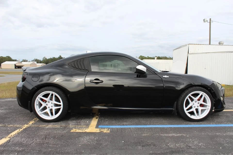 2013 Scion FR-S - Image 2 of 8