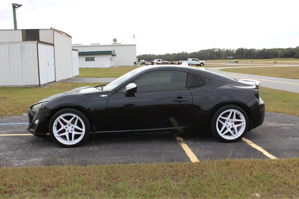 2013 Scion FR-S - Image 6 of 8