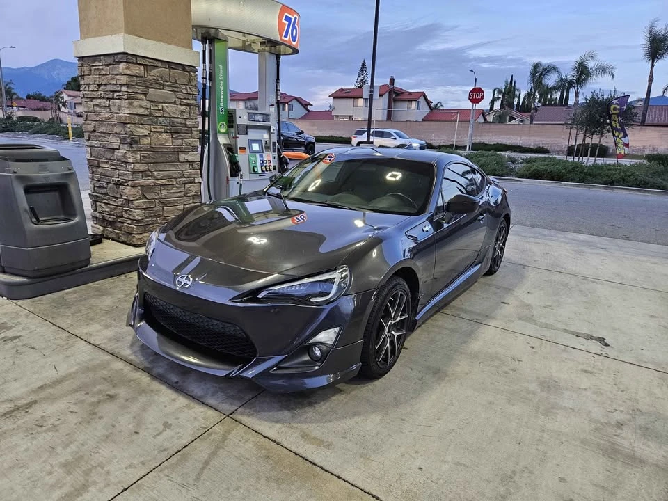 2013 Scion FR-S - Image 3 of 12